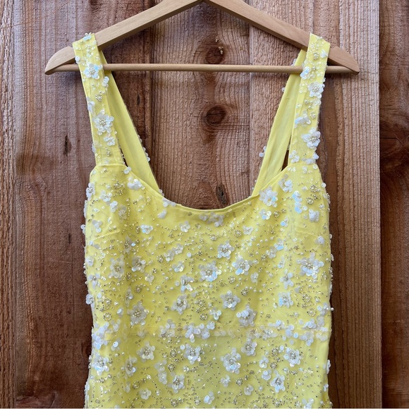 Yellow Sequin Flowers Beaded Bodycon Mini Dress 🌿 - Picture 4 of 11